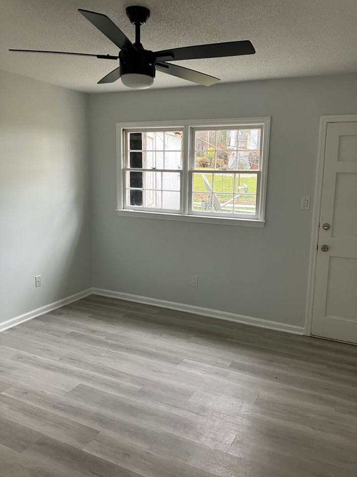 540 Stockton St - Photo 7 of 13