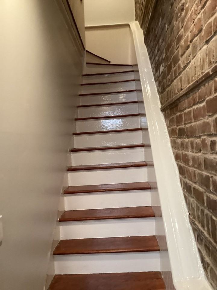 509 Howard St - Photo 3 of 17