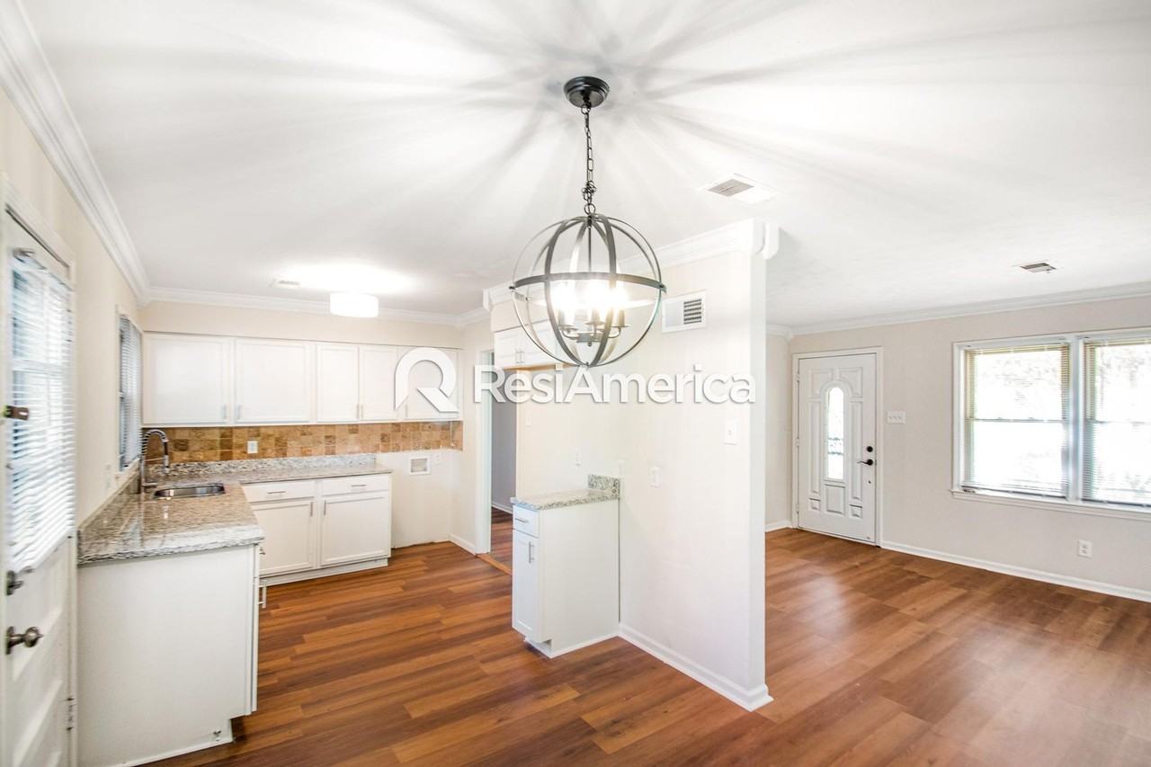 3820 Bishops Bridge Rd - Photo 6 of 15