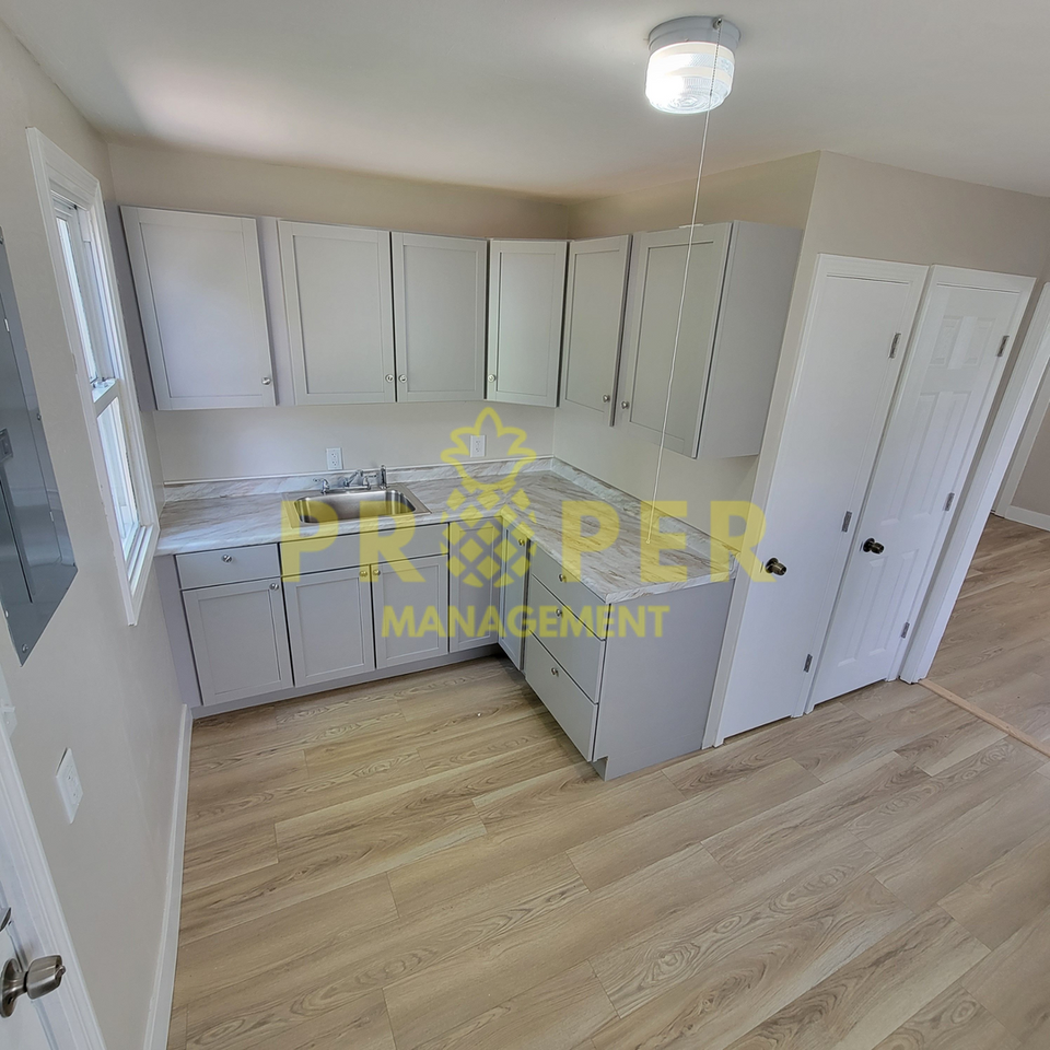 4421 Genesee Ave - Photo 2 of 11