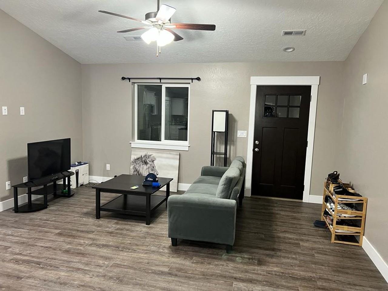 1729 Village Pkwy - Photo 7 of 10