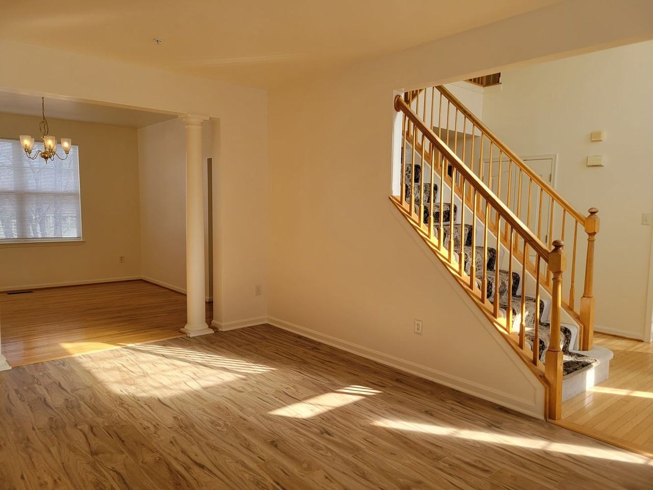 12907 Northampton Dr - Photo 2 of 49