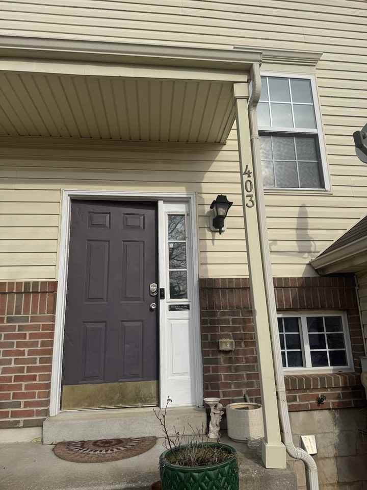 403 Charring Cross Dr - Photo 2 of 28