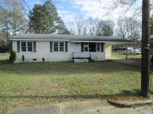 635 Rothrock Ave SW - Photo 2 of 2