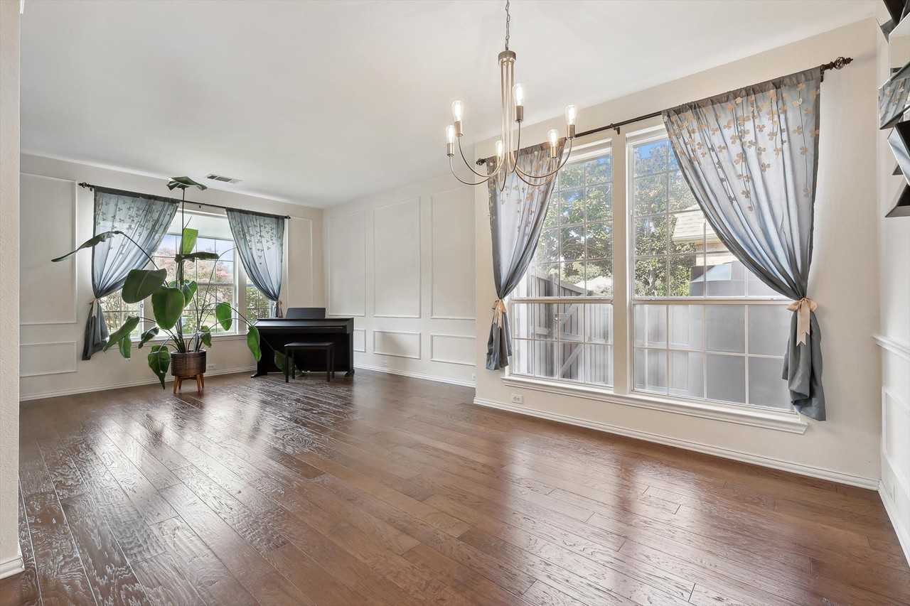 6044 Cypress Cove Dr #NA - Photo 3 of 28