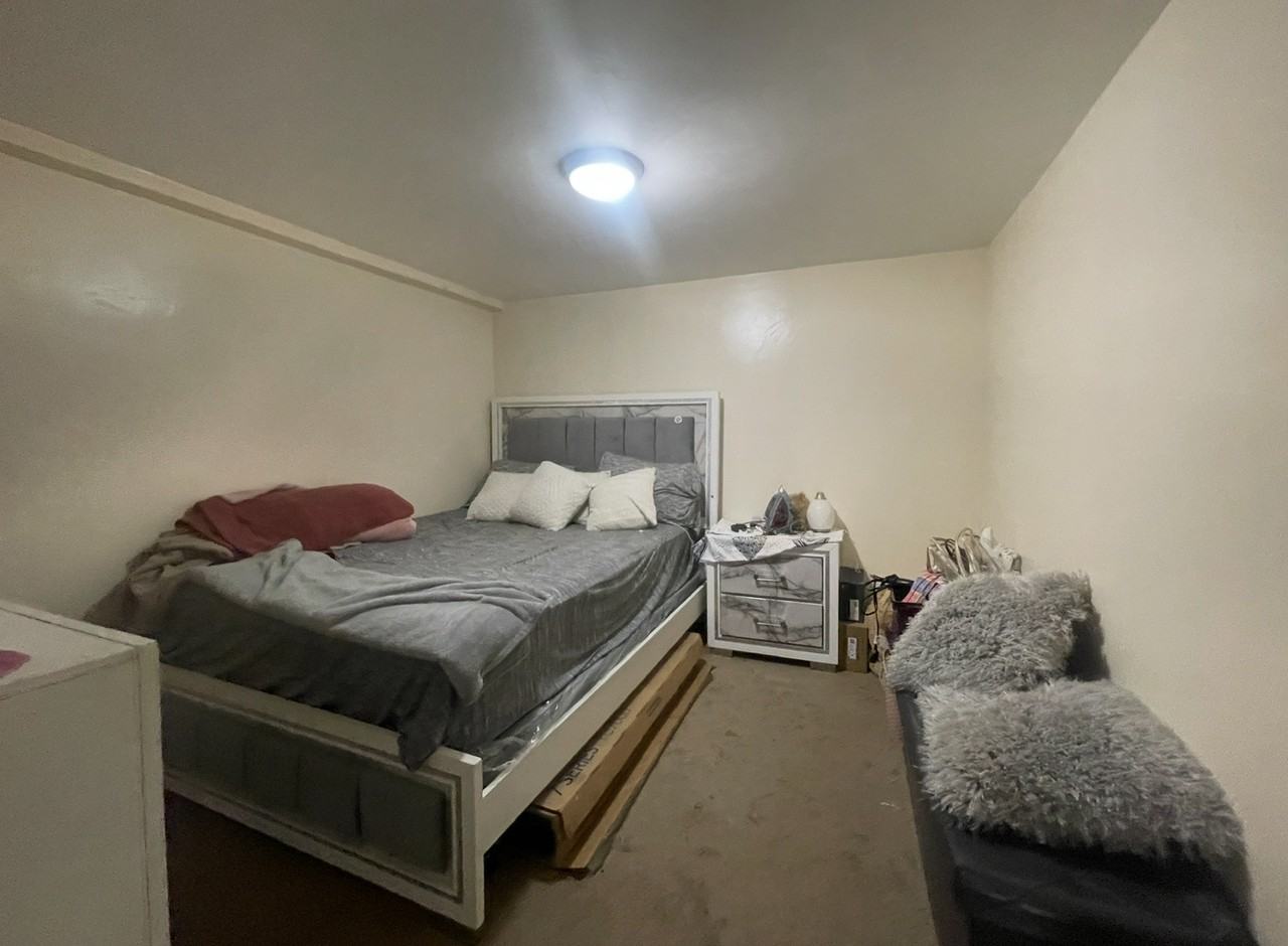 Fish Ave - Photo 5 of 7