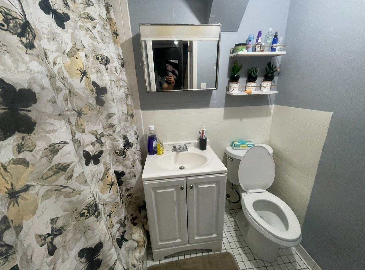 Fish Ave - Photo 7 of 7