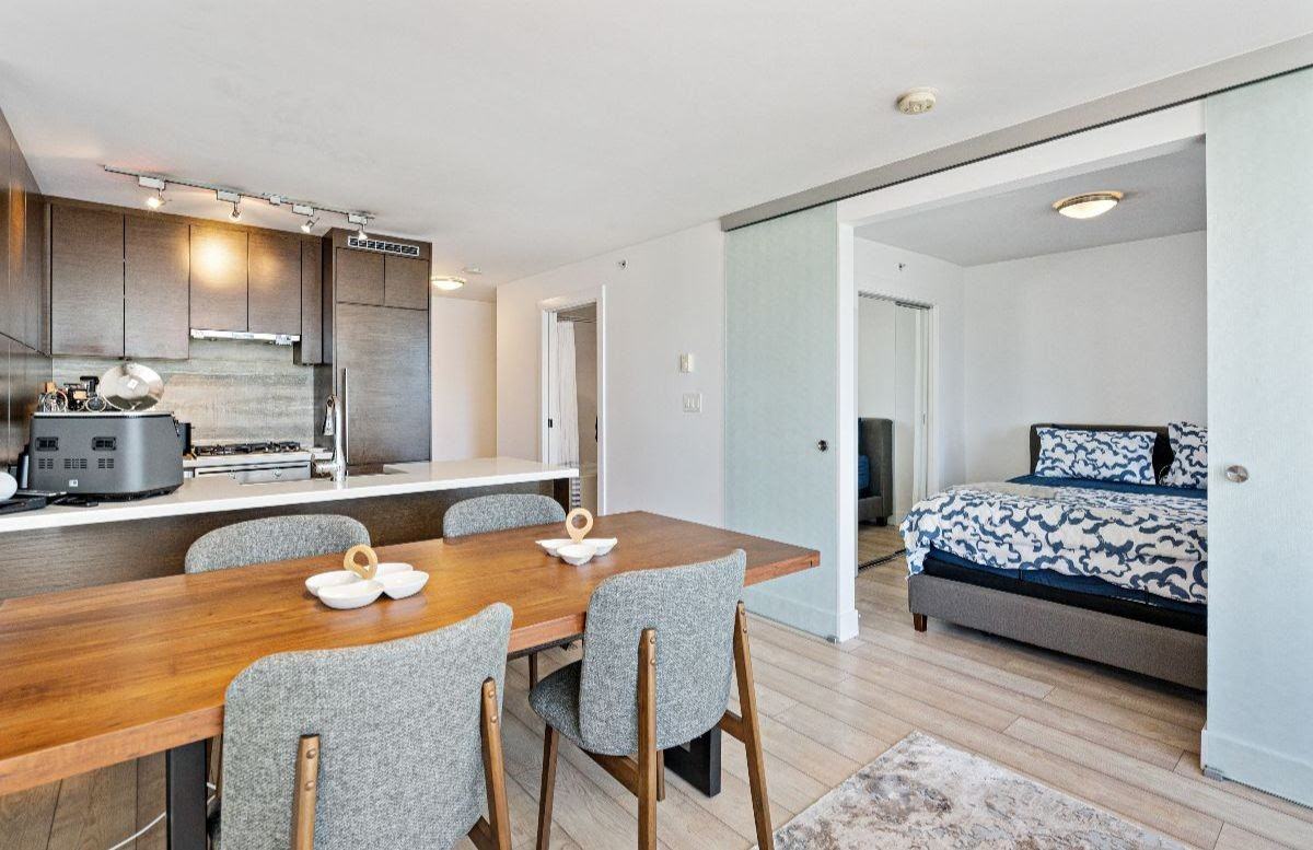 535 Smithe Street #1404 - Photo 3 of 31