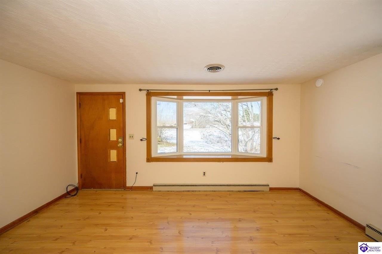 1280 W Vine St - Photo 2 of 24