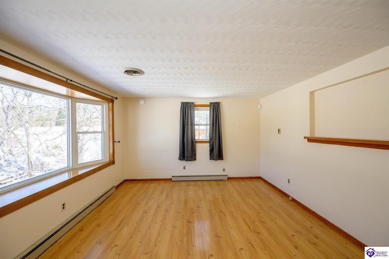 1280 W Vine St - Photo 3 of 24