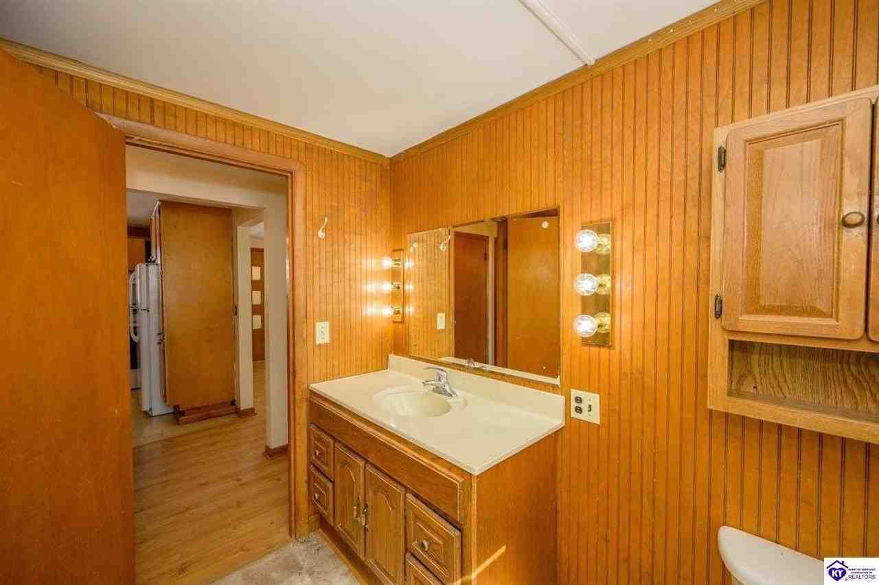 1280 W Vine St - Photo 7 of 24