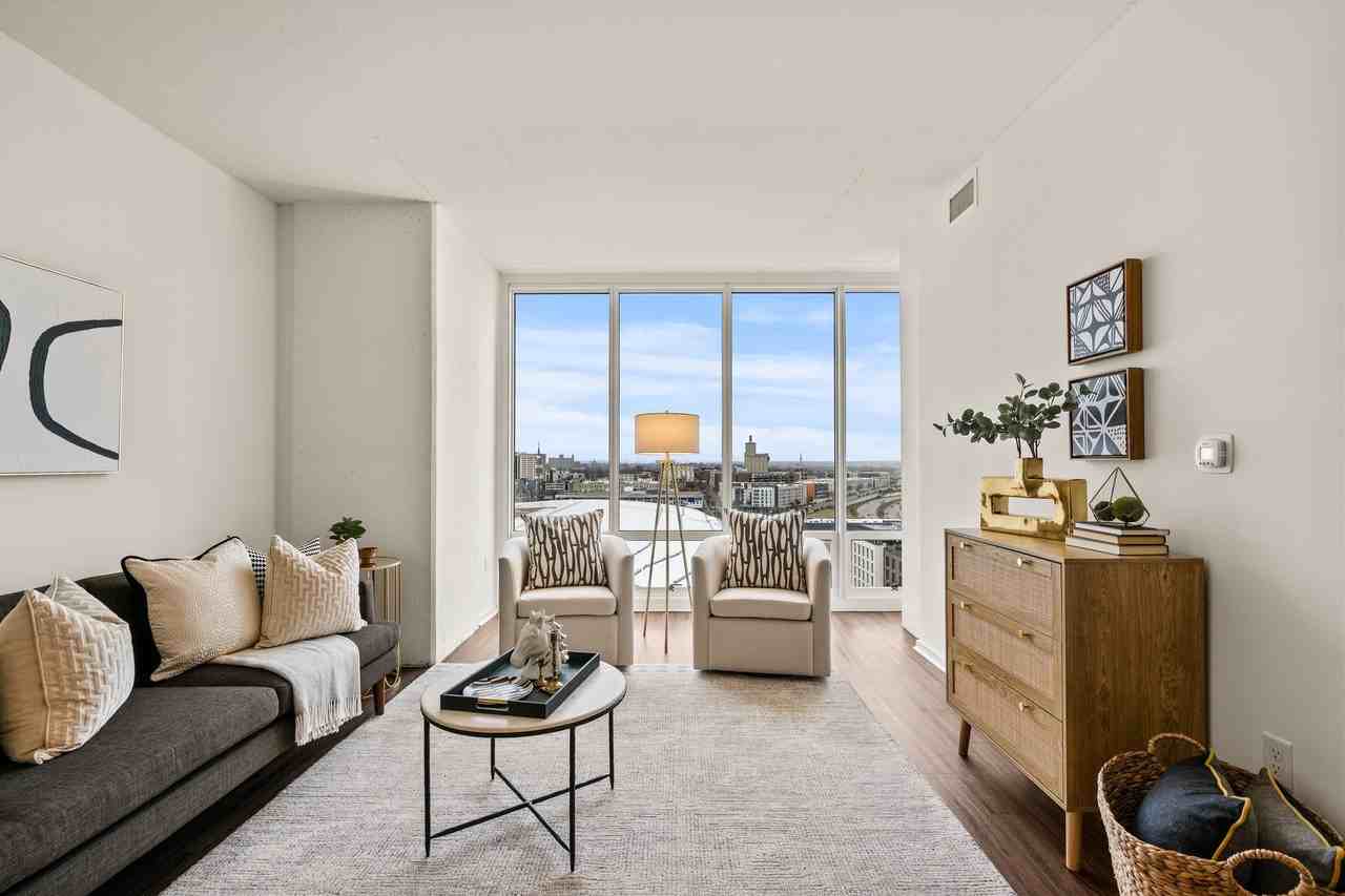 The Moderne - Photo 6 of 50