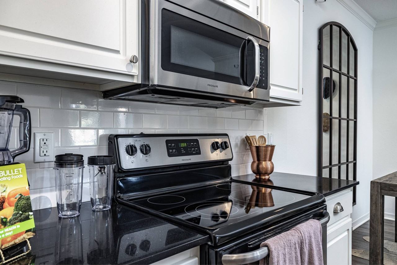 The Rexford at Waterford Lakes - Photo 7 of 23