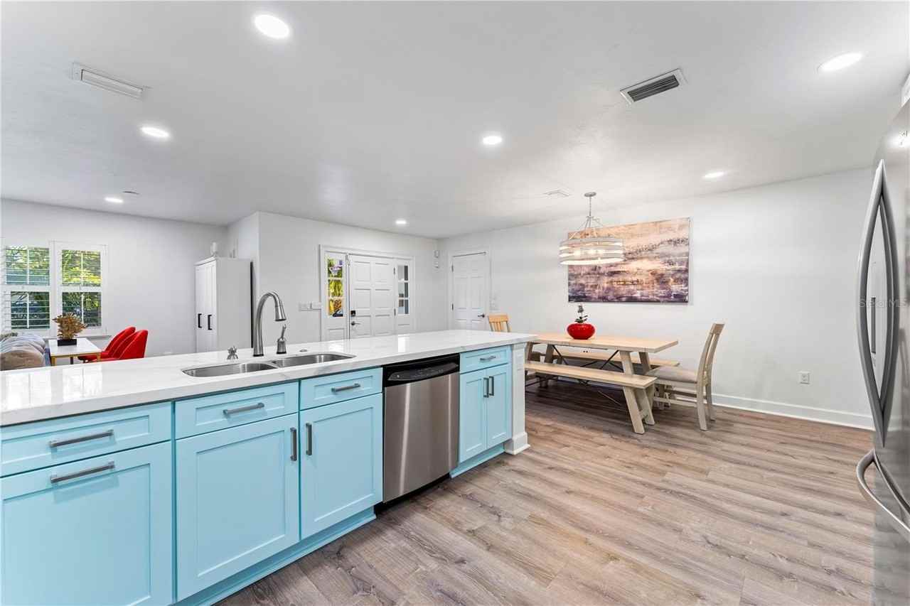 1865 Orchid St - Photo 6 of 29