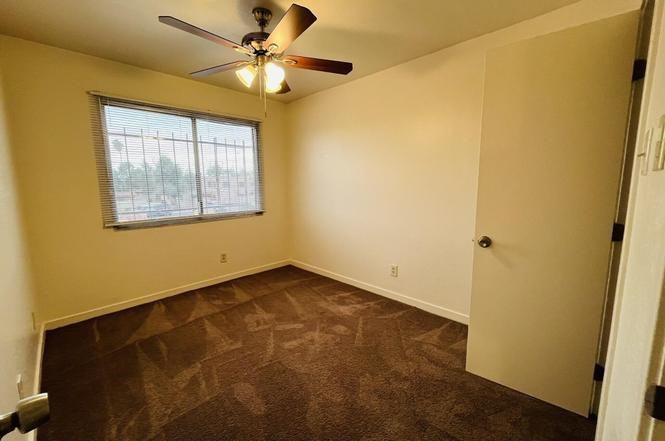 5041 North 40th Avenue - Photo 2 of 6