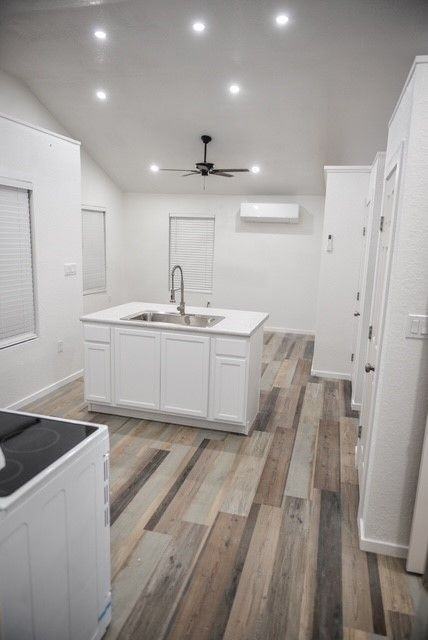 1208 Dahlgreen Ave - Photo 3 of 13