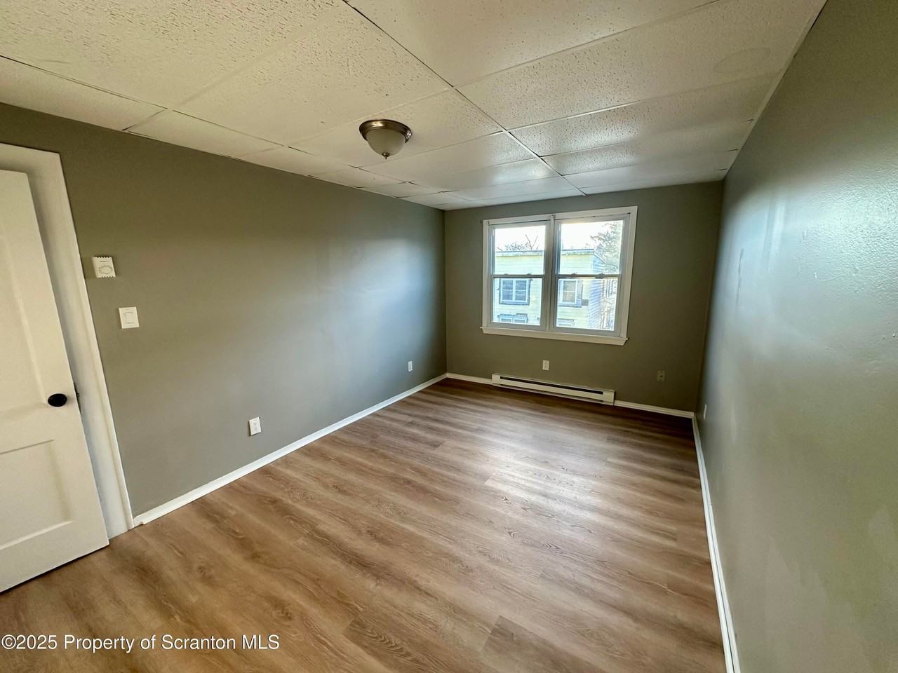 314 W Market St - Photo 6 of 6