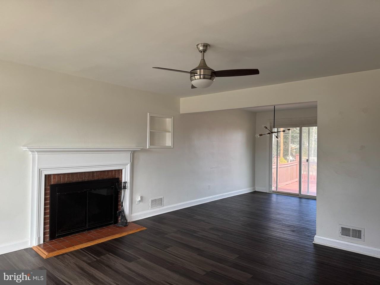 1307 Malbay Drive - Photo 4 of 28