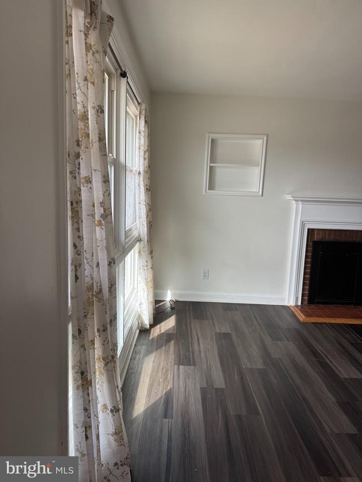 1307 Malbay Drive - Photo 6 of 28