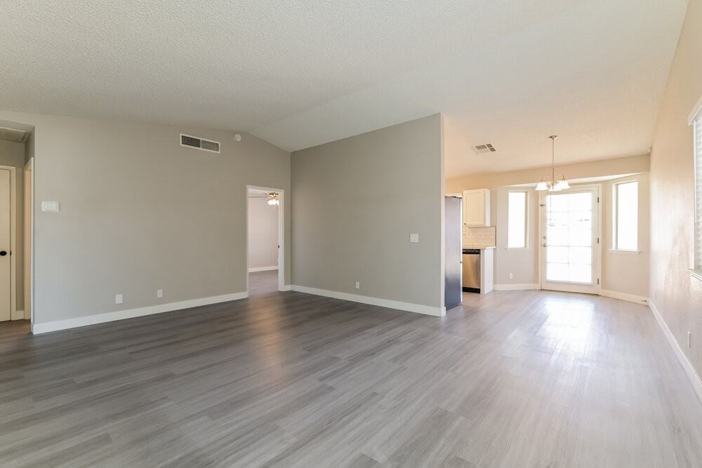 597 Jackson Dr - Photo 5 of 16