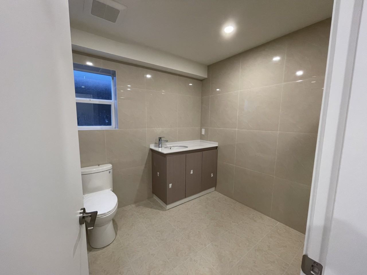 6572 Union Street - Photo 3 of 11