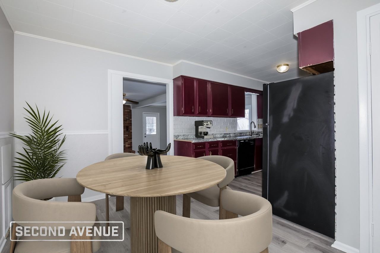 1021 Amos Rd - Photo 5 of 27