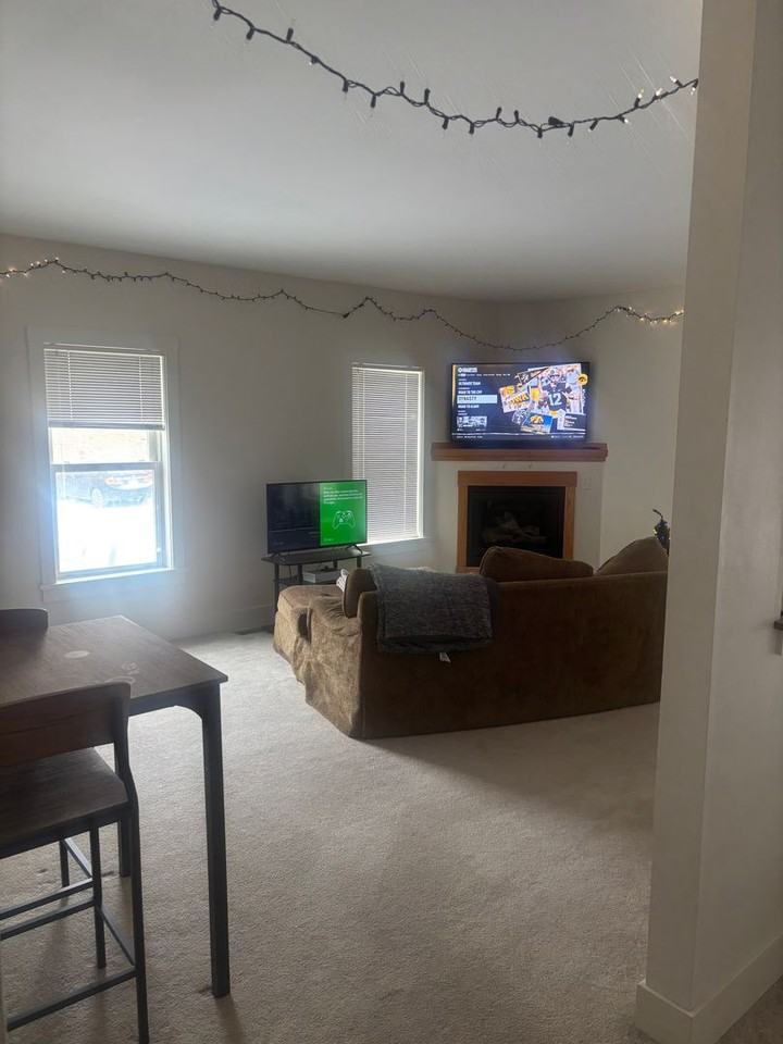 330 Ridgeland Avenue - Photo 5 of 23