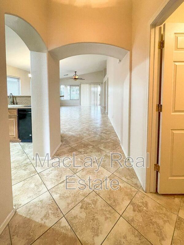 23143 W Lasso Ln - Photo 2 of 23