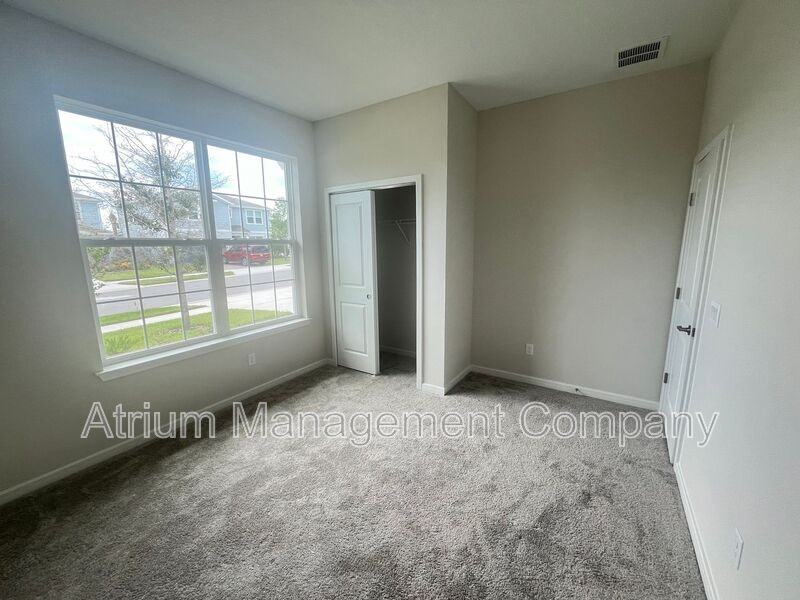 2104 Canopy Terrace Blvd - Photo 3 of 12