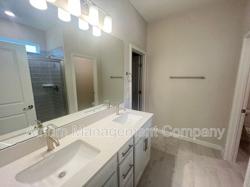 2104 Canopy Terrace Blvd - Photo 4 of 12