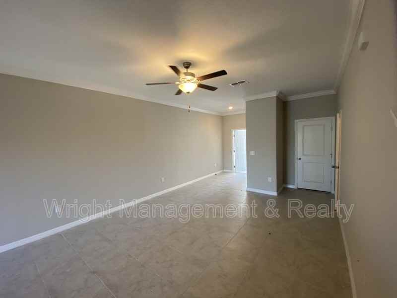 11736 Dumaine Valley Rd #11736 - Photo 7 of 23