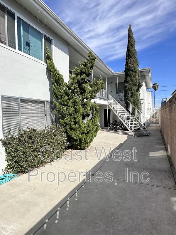 3837 1/2 Kendall St - Photo 4 of 19