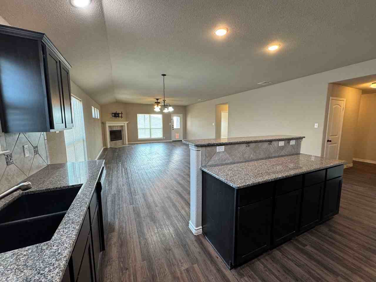 4302 Molly Dyer Dr - Photo 7 of 30