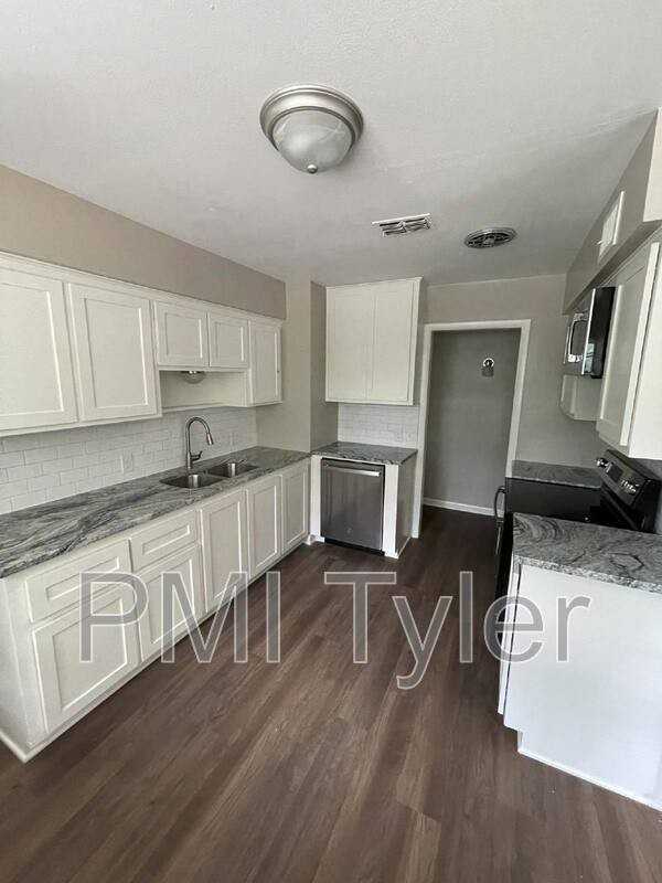 2007 Bradshaw Dr - Photo 2 of 25