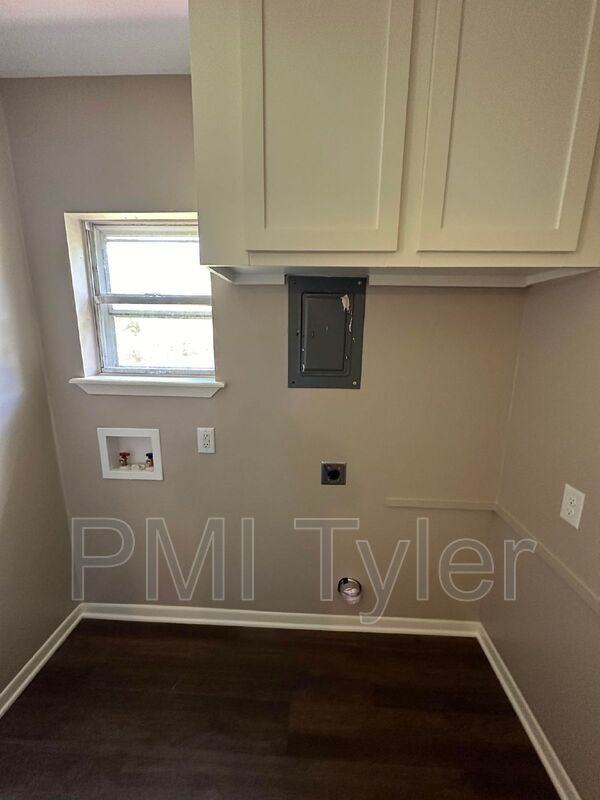 2007 Bradshaw Dr - Photo 5 of 25