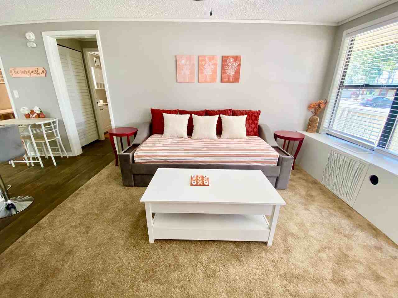 Bentwood Apartments - Photo 4 of 31