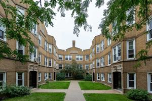 featured image of 4828 W Addison St #2E