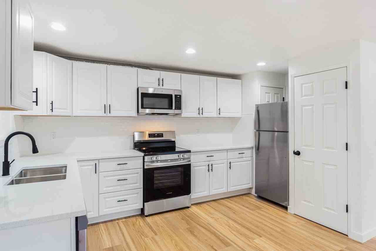 8216 Mukilteo Speedway, Mukilteo - Photo 2 of 18