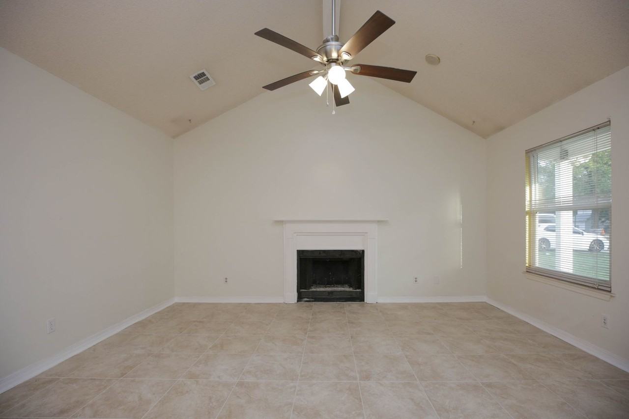 6972 Weatherwood Dr - Photo 4 of 29