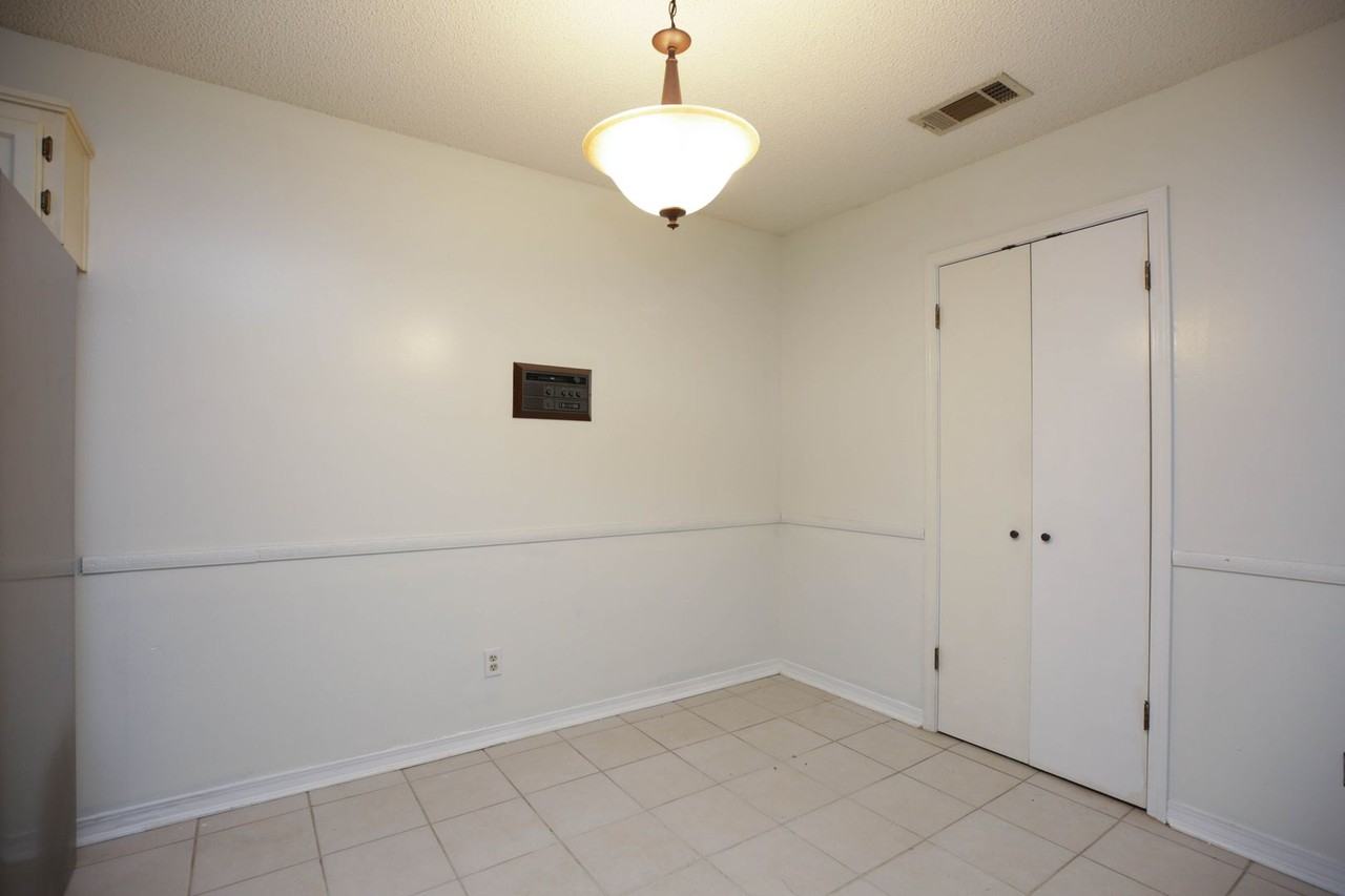 6972 Weatherwood Dr - Photo 7 of 29