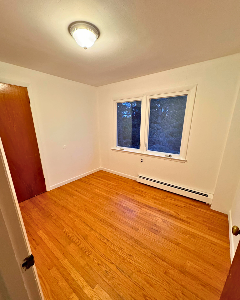 147 State Street - Photo 2 of 10