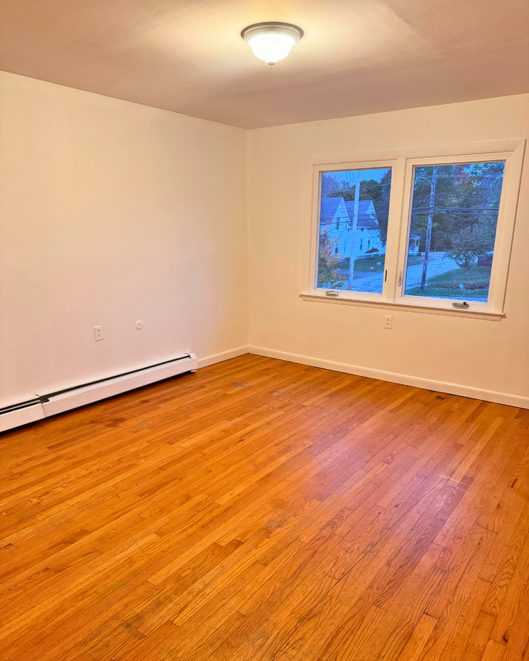 147 State Street - Photo 3 of 10