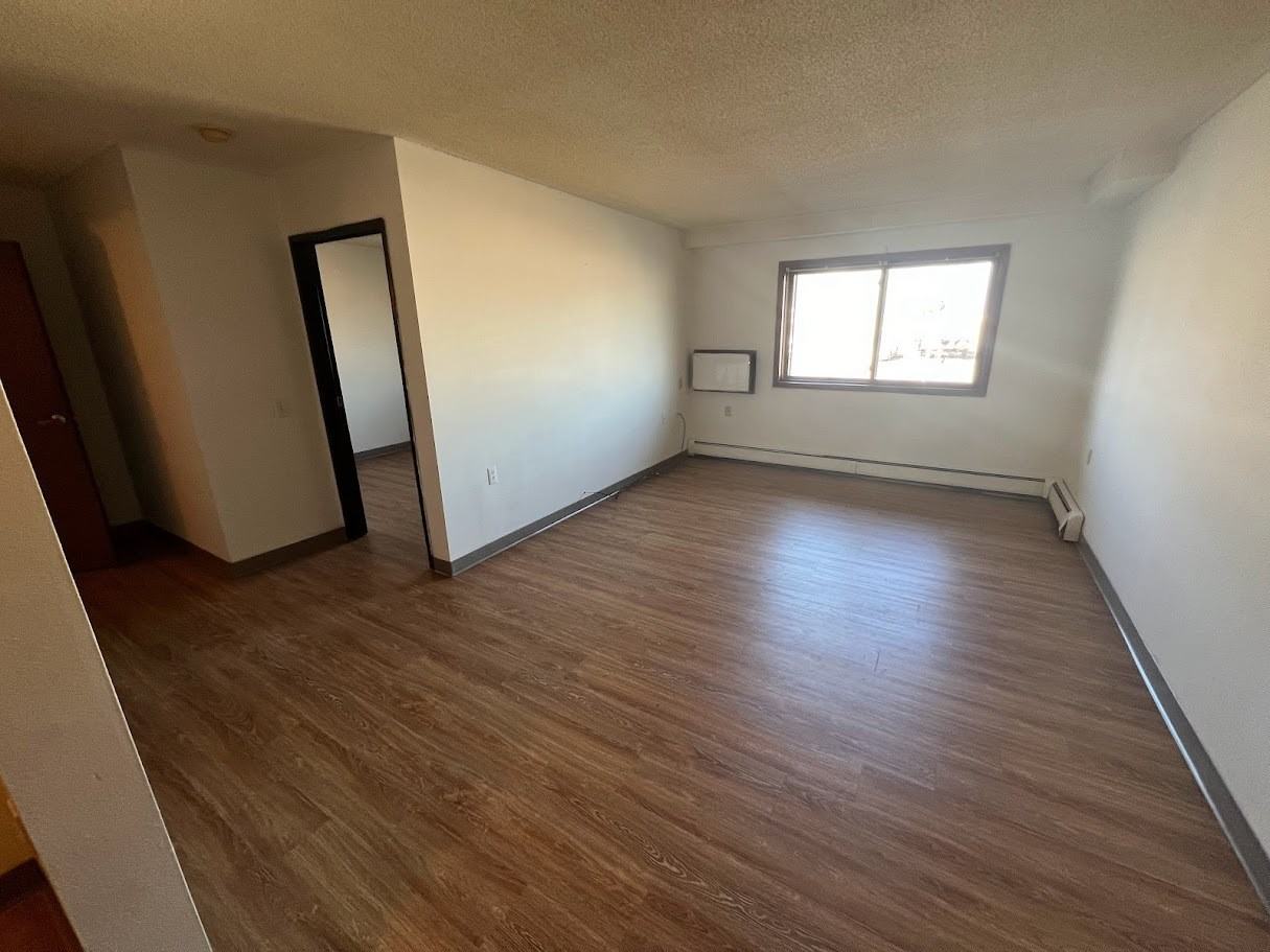 23 Neptune - Photo 3 of 7