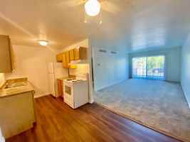 featured image of 2756 Golfside Dr