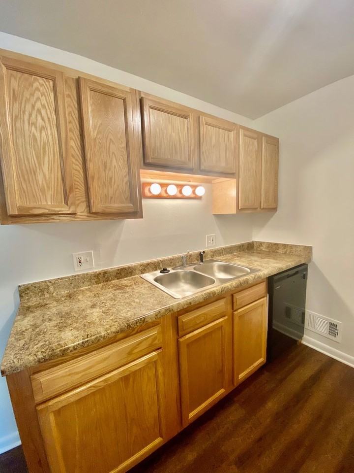 Greenway Park - Photo 3 of 21