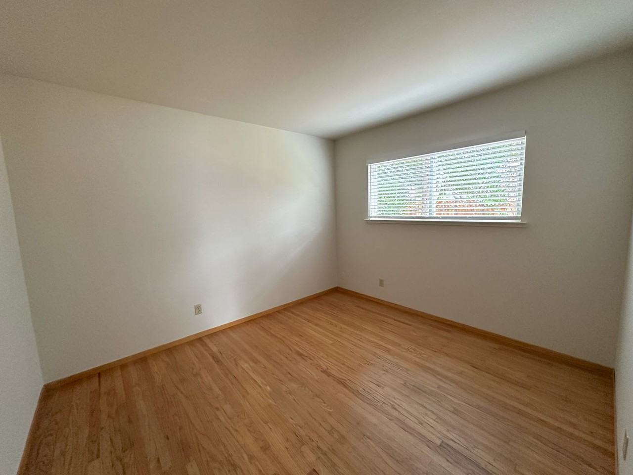 5030 Kingston Way - Photo 4 of 6