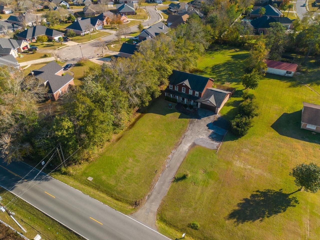 14263 Duckworth Road Gulfport, MS 39503 - Photo 3 of 12