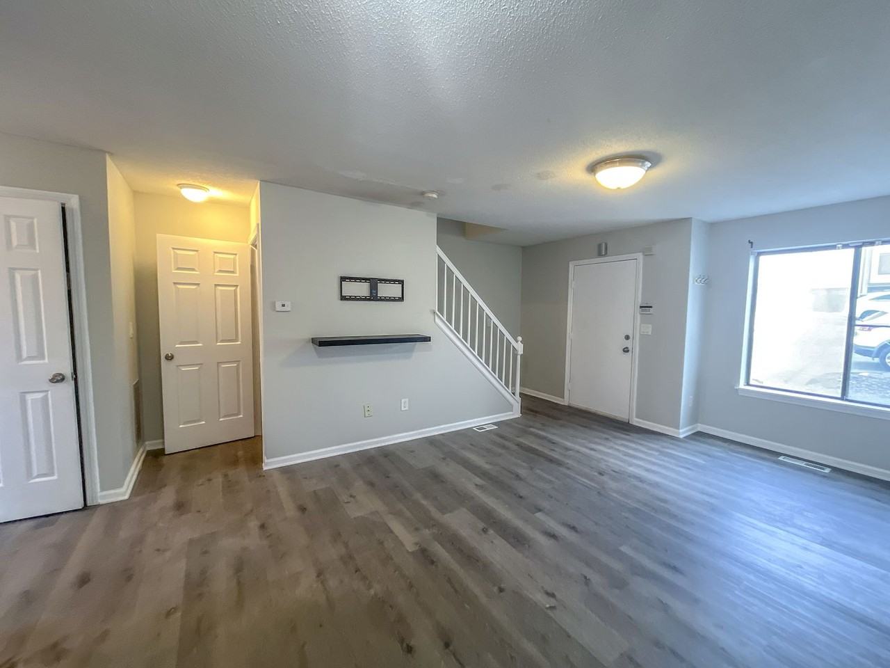 509 Woodward Ave #C - Photo 3 of 33