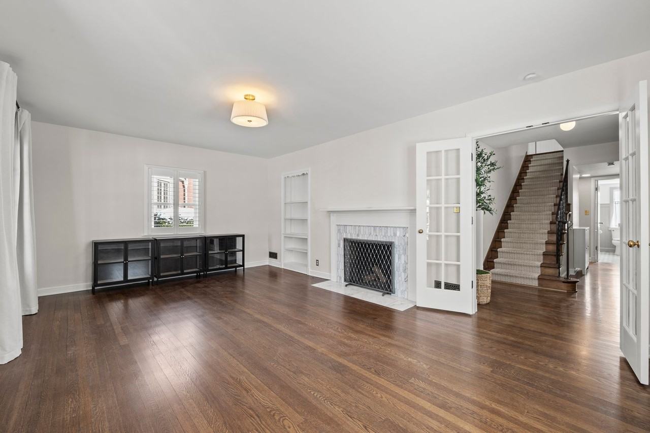 2003 Beverly Rd - Photo 5 of 43