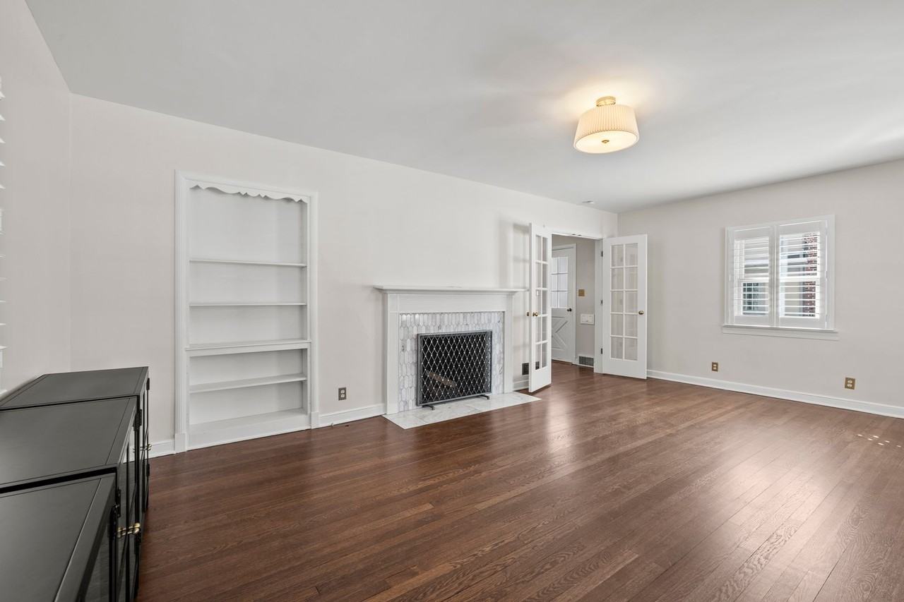 2003 Beverly Rd - Photo 6 of 43